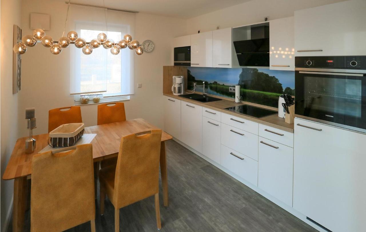 2 Bedroom Cozy Apartment In Rechlin Exterior photo